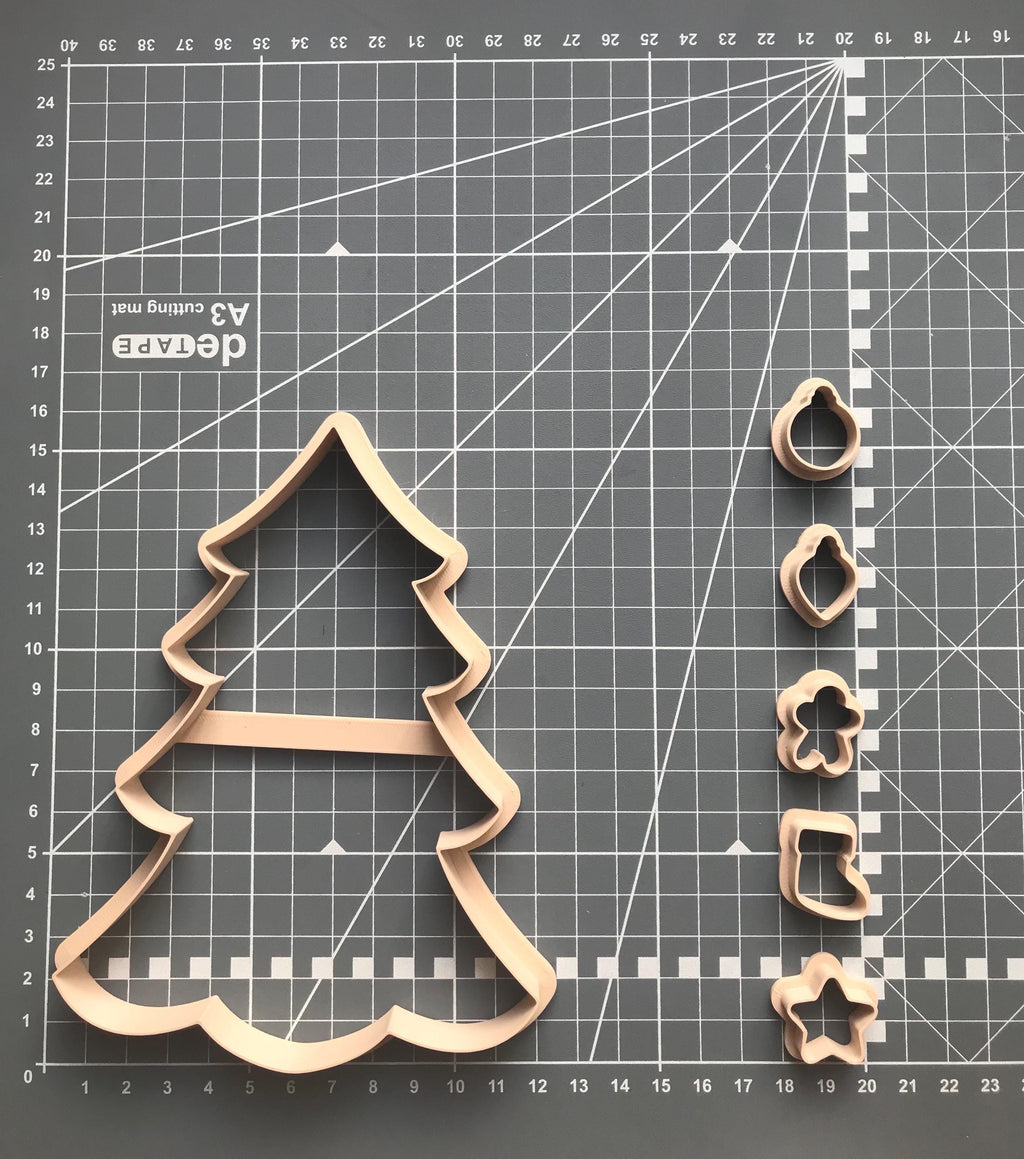 Christmas Tree Cookie Cutter Set with Mini Ornaments: Holiday Baking