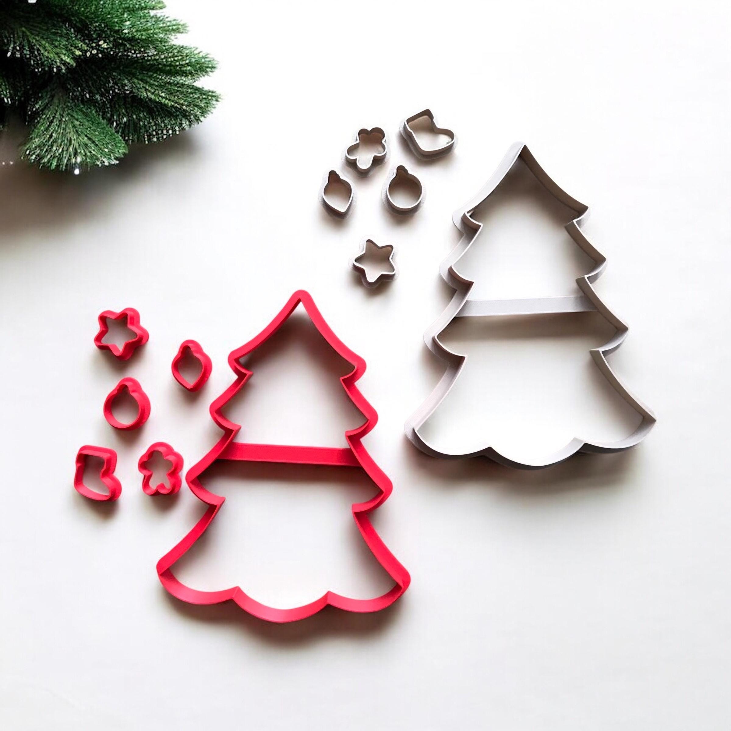 Christmas Tree Cookie Cutter Set with Mini Ornaments: Holiday Baking