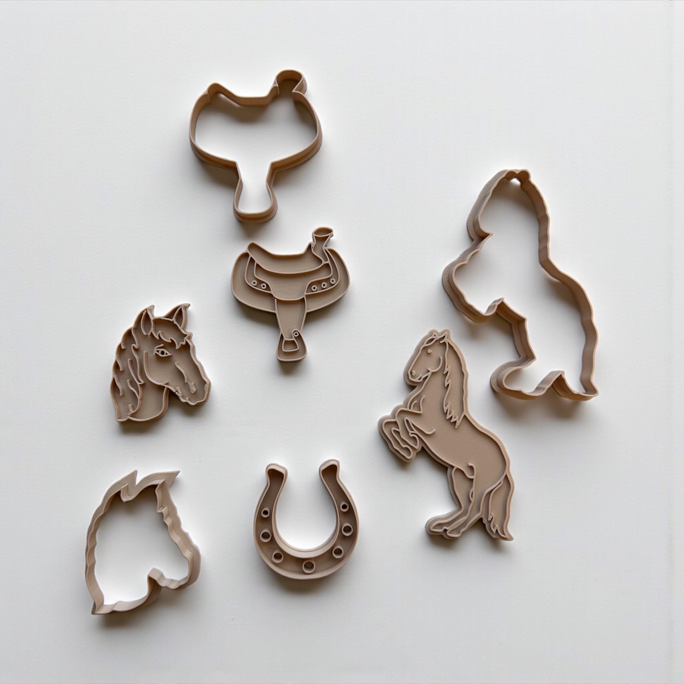 Horse Cookie Cutter Set - Horse Lover Gift - Saddle and Horseshoe Shape